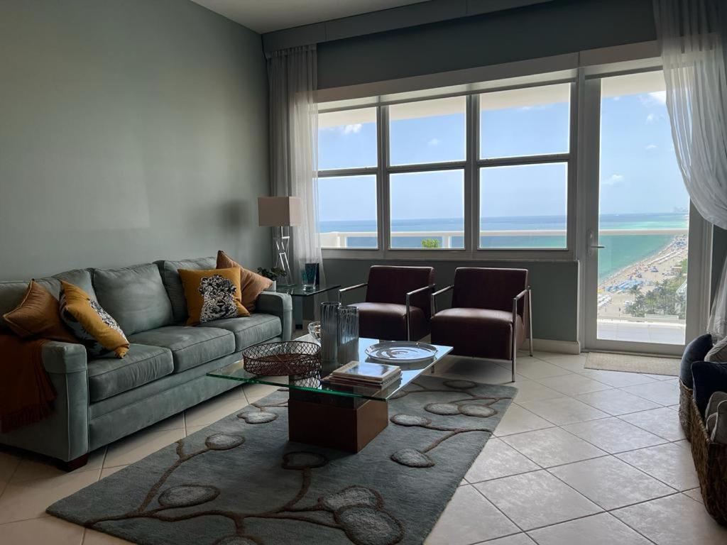 Penthouse Beach Front 1St Line, 2 Bedroom 2 Ba, New Decoration & Furnitures, Unobstructed View Of The Beautiful Atlantic, Free Parking Голлівуд Екстер'єр фото