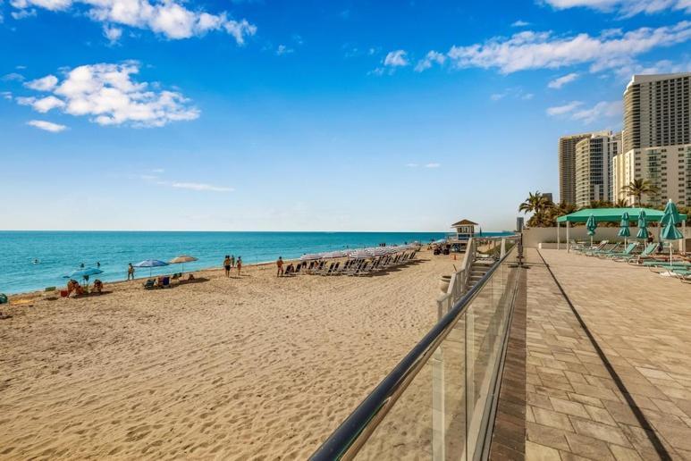 Penthouse Beach Front 1St Line, 2 Bedroom 2 Ba, New Decoration & Furnitures, Unobstructed View Of The Beautiful Atlantic, Free Parking Голлівуд Екстер'єр фото